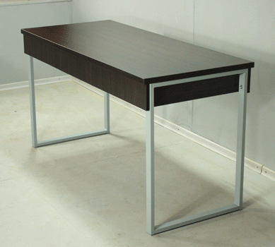 Стіл вид збоку